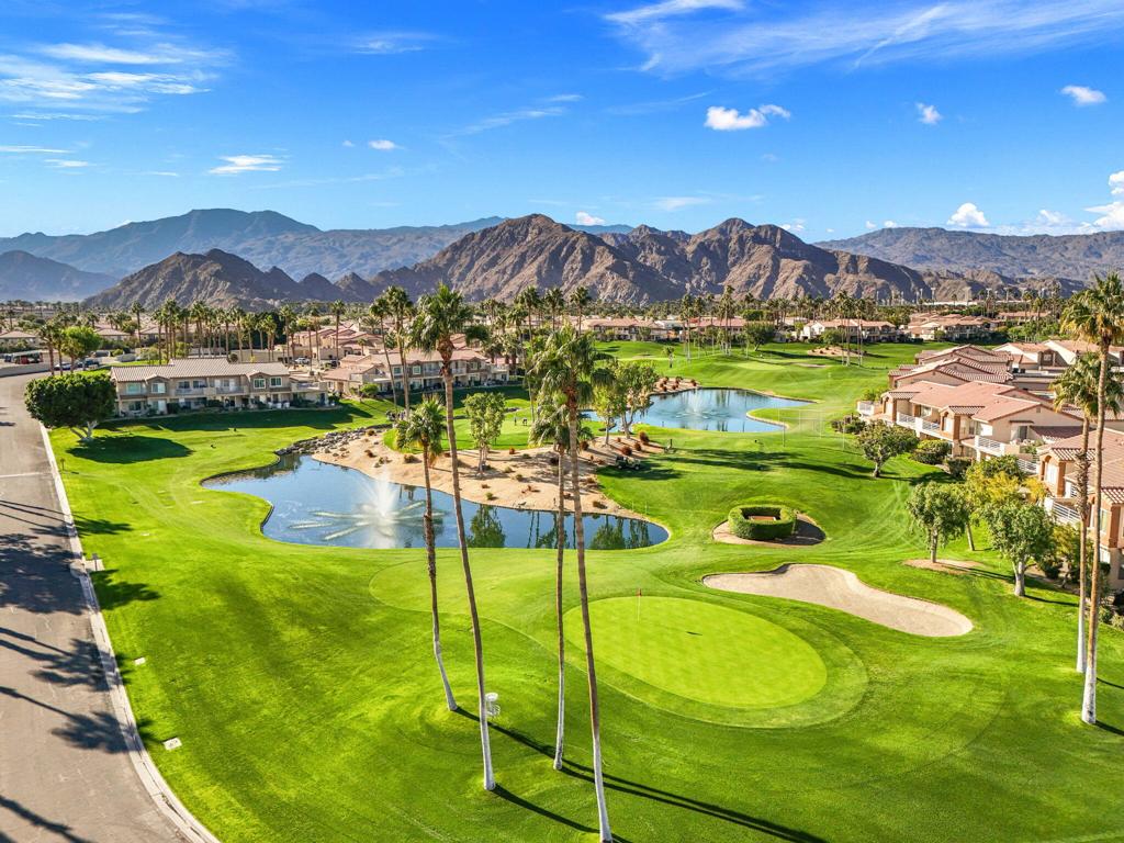 Palm Royale - Residential
