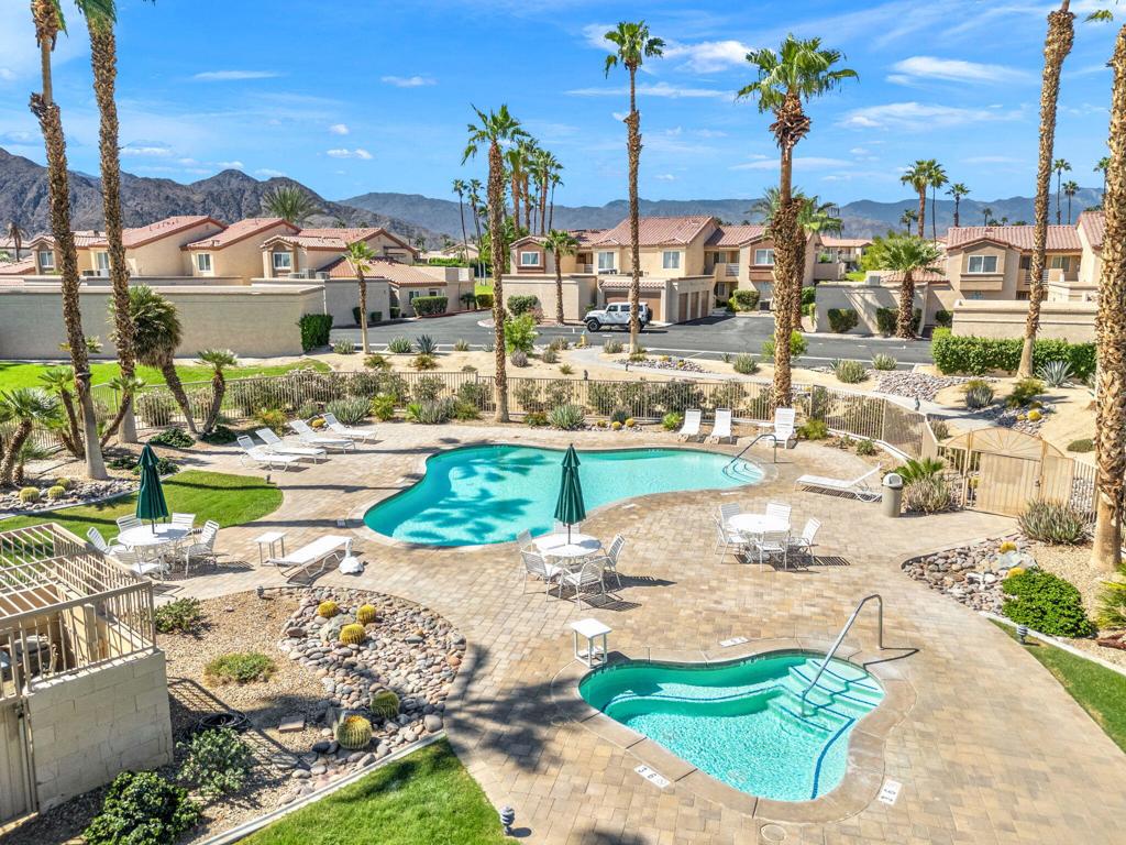 Palm Royale - Residential