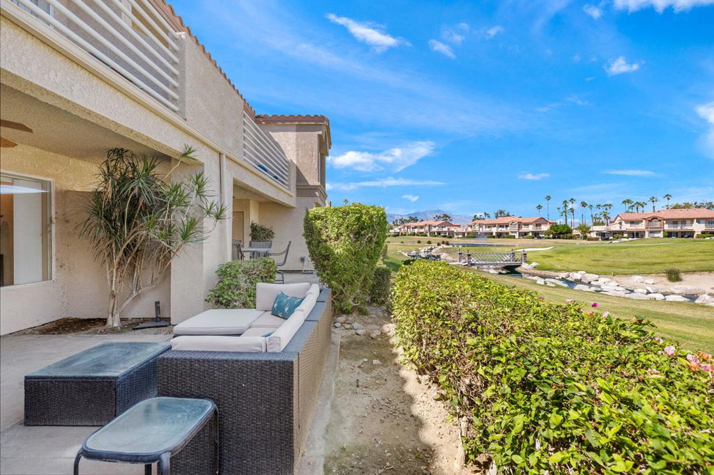 Palm Royale - Residential