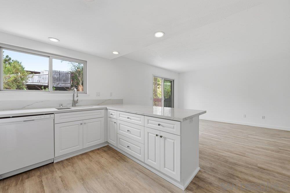 155 Rosebay Dr 40