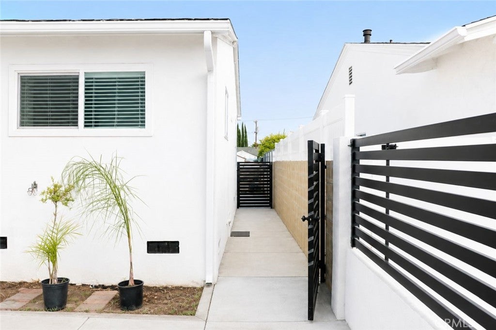 13986 Aztec Street