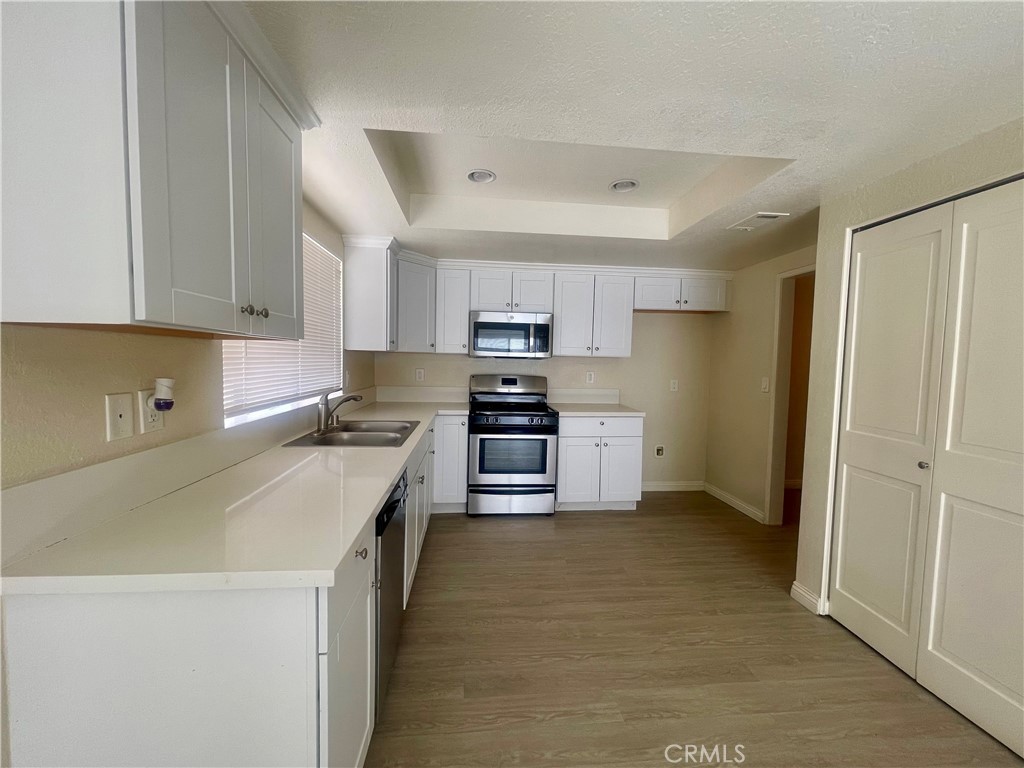Properties 1 1305 Herzel Avenue
