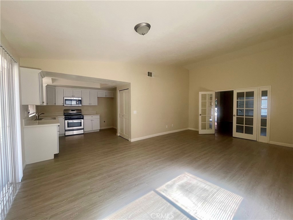 Properties 2 1305 Herzel Avenue