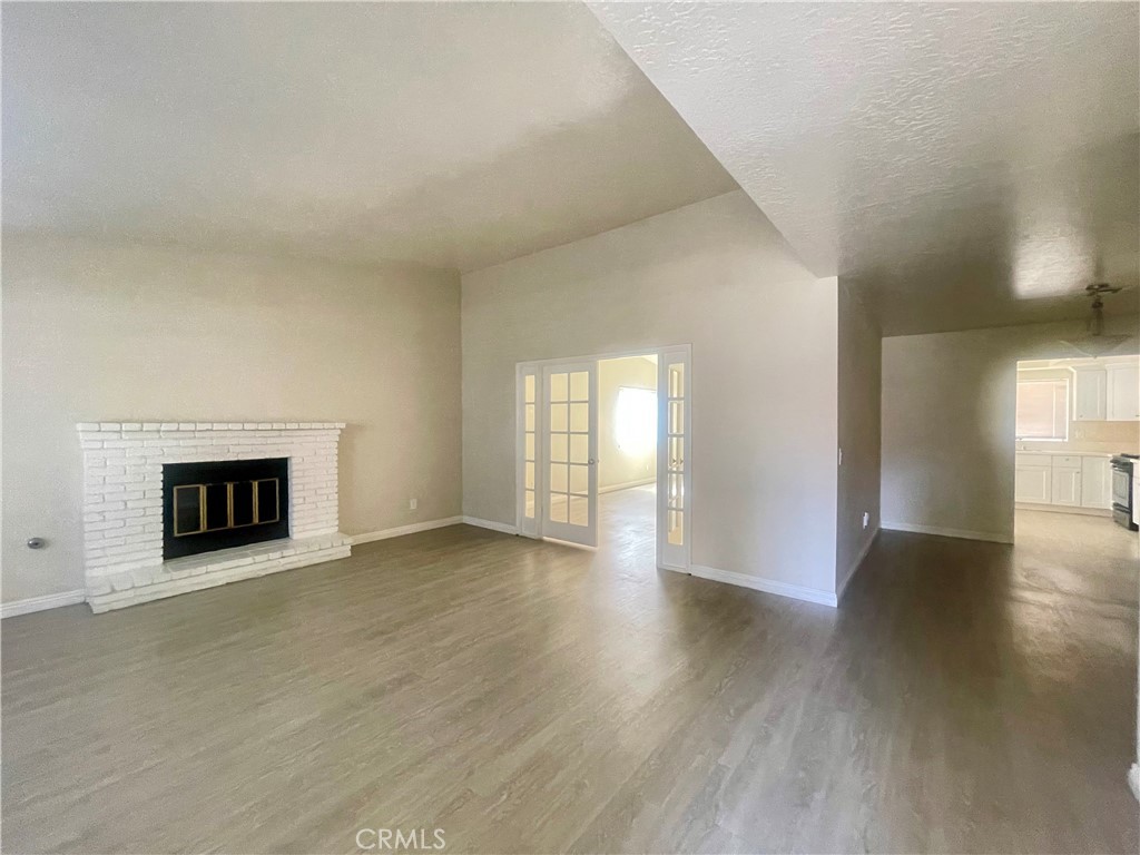 Properties 3 1305 Herzel Avenue