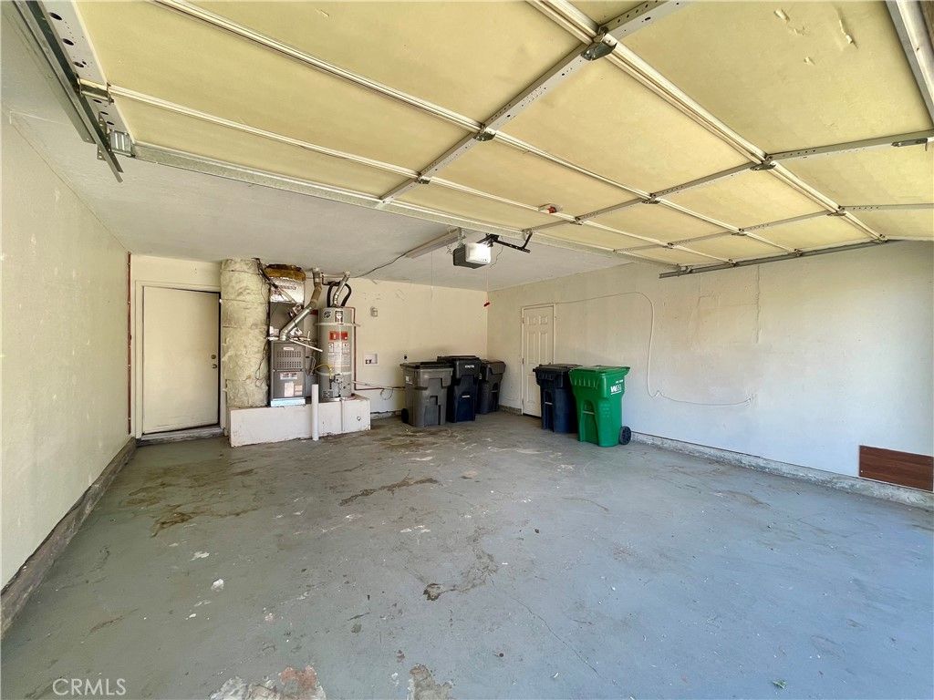 listing image 130720269330374579201