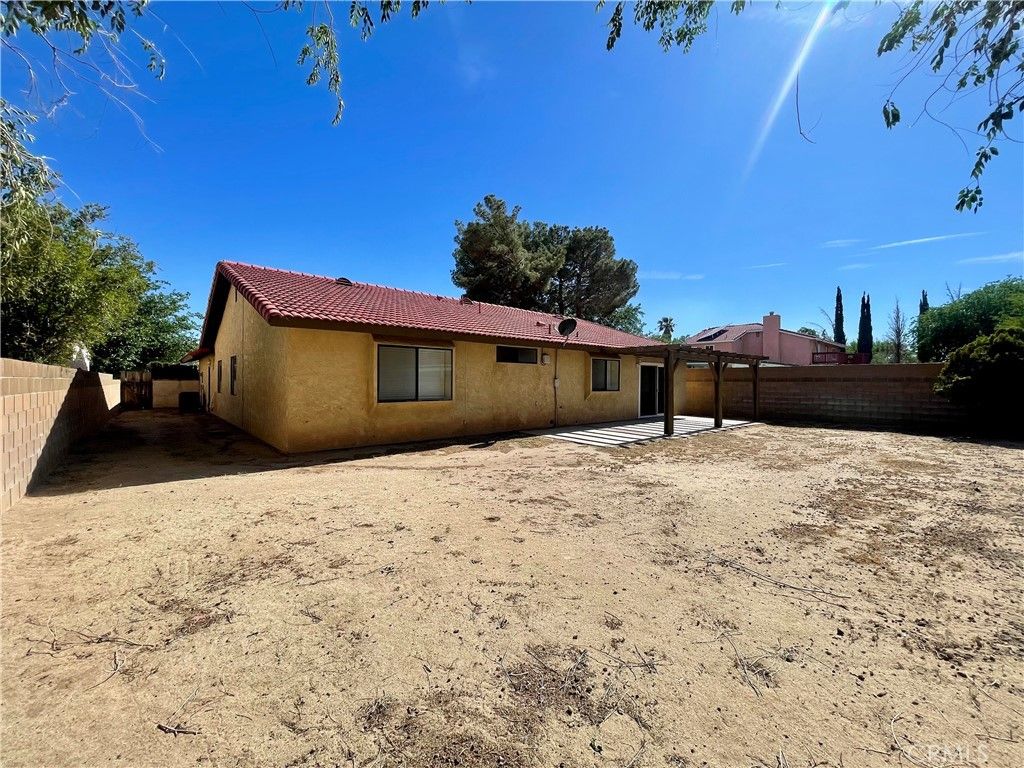listing image 130729110572689455984