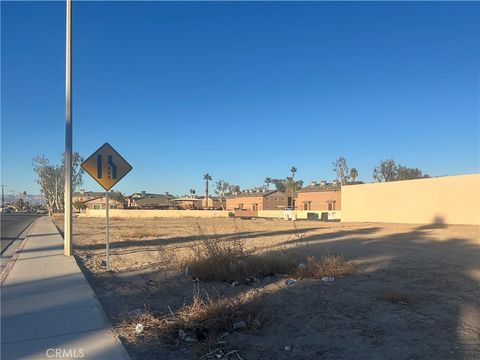 Photo of 160 N Lovekin Boulevard, Blythe, CA 92225 (MLS # SW26085587)