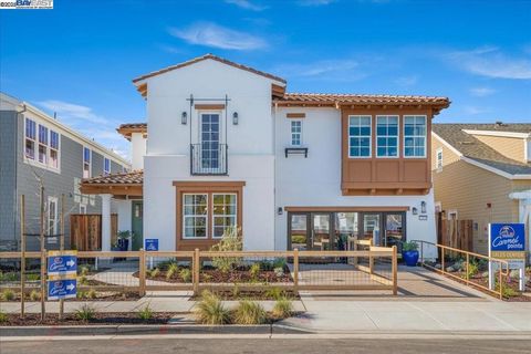 Photo of 32613 Singh Circle Cir, Union City, CA 94587 (MLS # 41114923)