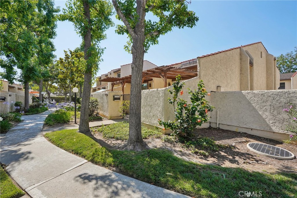 1846 Rosebrook Lane