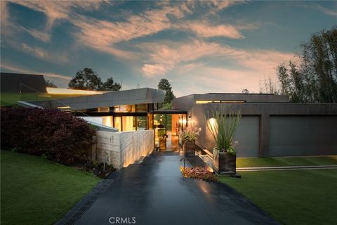 314 N Barrington Avenue Los Angeles CA 90049