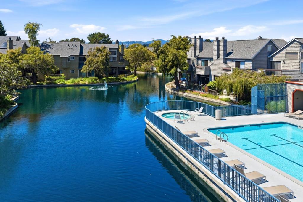 1217 Shoreline Drive