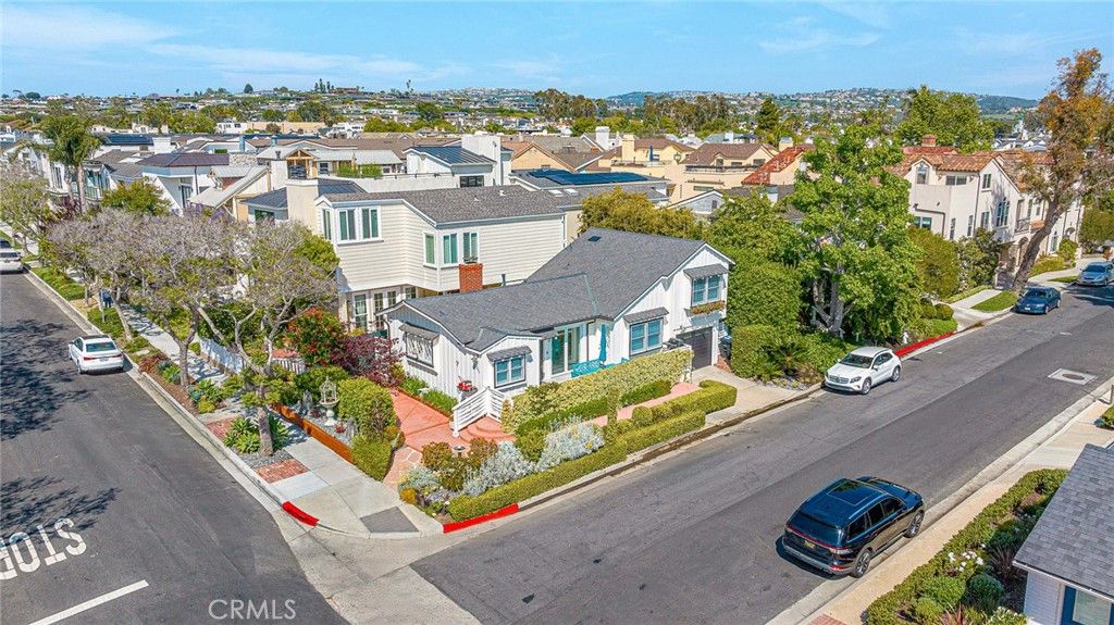 Photo of 500 Acacia Ave, Corona Del Mar, CA 92625 (MLS # NP26093750)