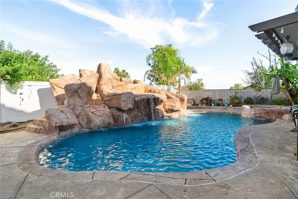 8282 Gardenia Vista Road