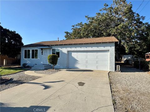 Photo of 3944 E 9th St, Pomona, CA 91766 (MLS # WS25226075) Photo of 3944 E 9th St, Pomona, CA 91766 (MLS # WS25226075)