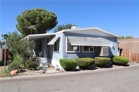 Photo of 1301 E Avenue I #90, Lancaster, CA 93535 (MLS # SR26197976)