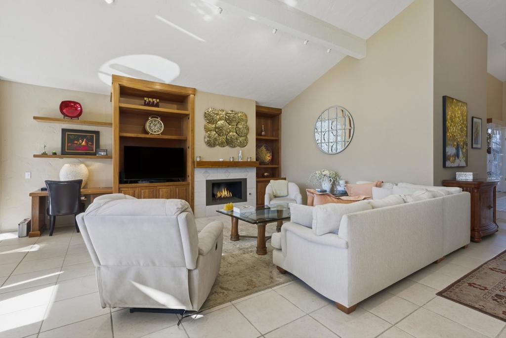 The Lakes Country Cl - Residential