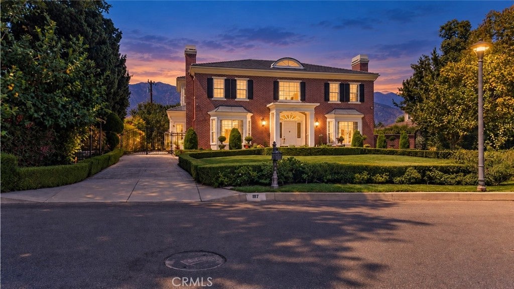 1117 Encanto Drive