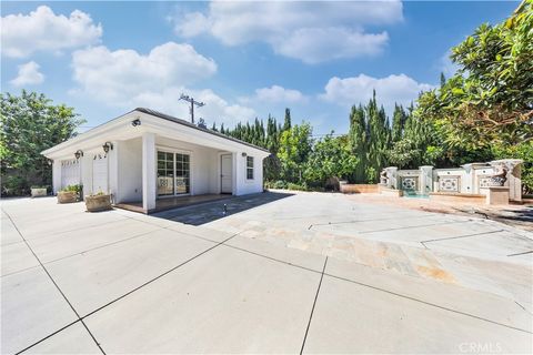 Tiny photo for 1117 Encanto Drive, Arcadia, CA 91007 (MLS # AR26149747)