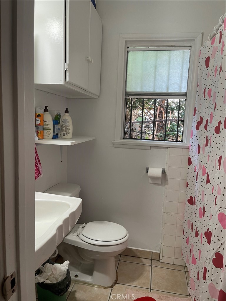 5253 N Huntington Dr. Drive N