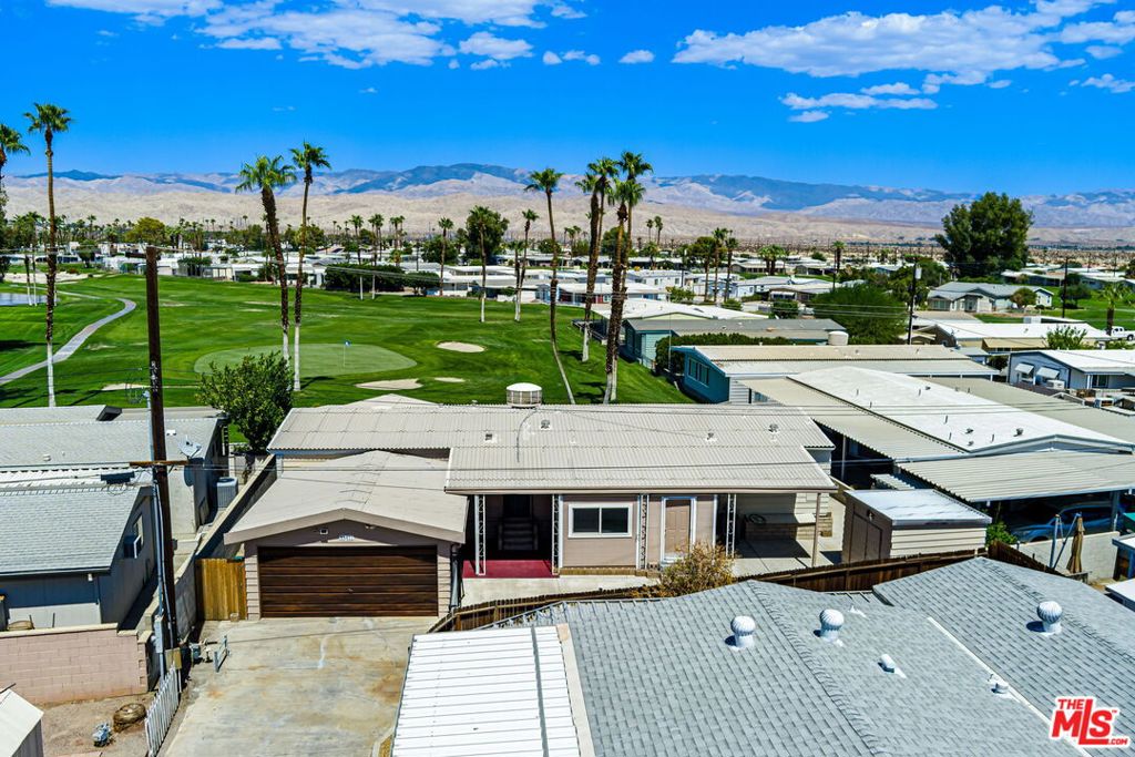 Tri-Palm Estates - Manufactured In Park