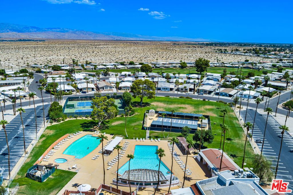 Tri-Palm Estates - Manufactured In Park