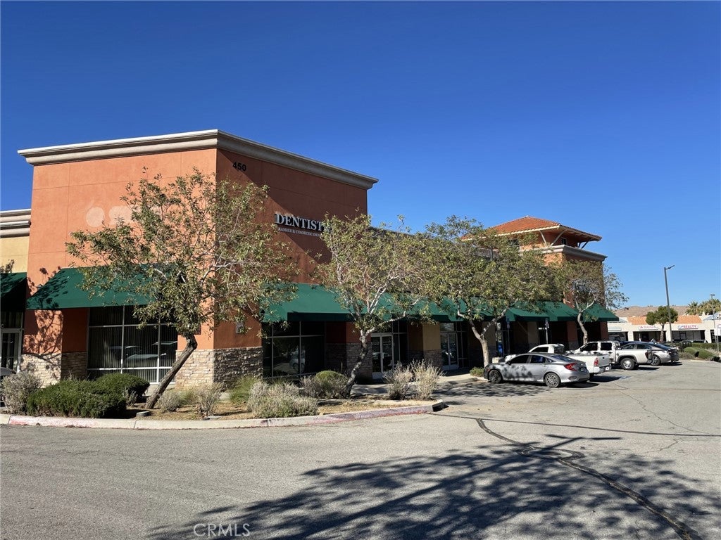 450 W Palmdale
