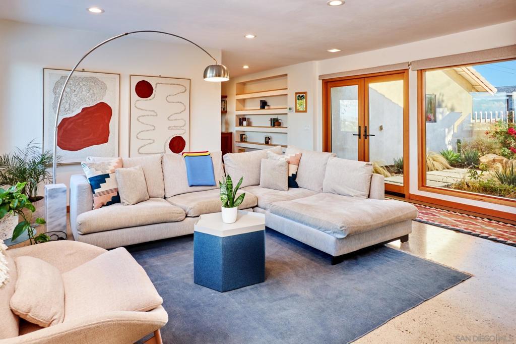 4176 E Arrieta Circle