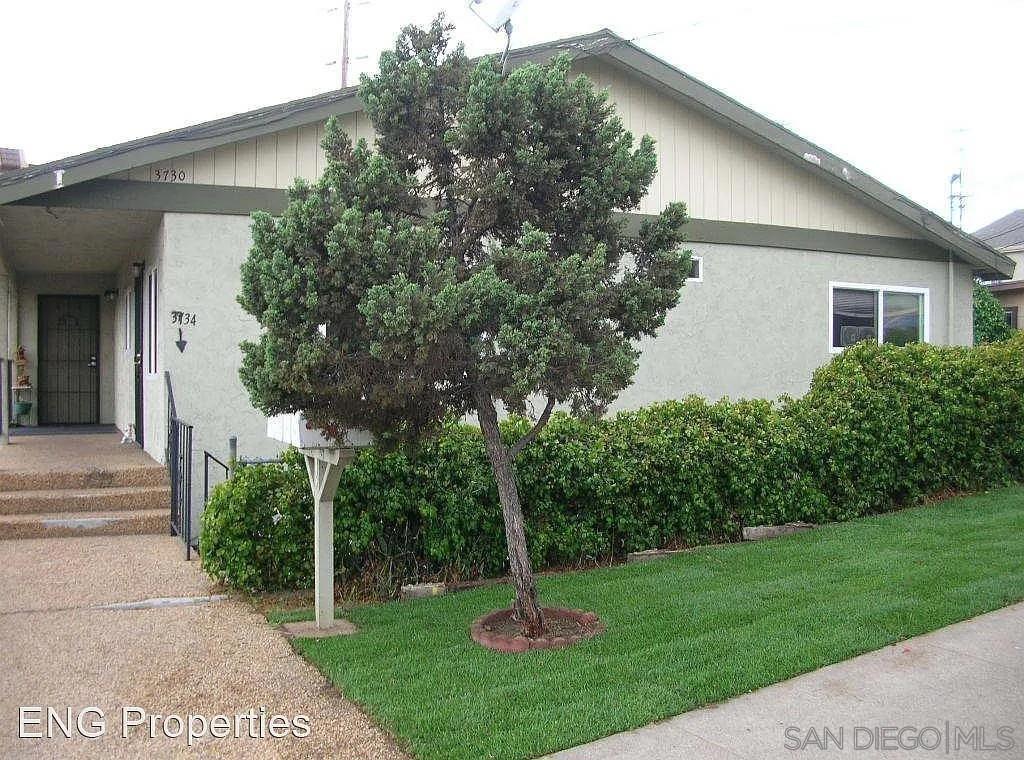 Spacious 3 bedroom, 1.5 bathrooms with laundry hook ups in a 4 plex. Enter this unit on Swift Street side. 2 uncovered parking spaces on the lower level/accessible from the alley side. Great location near the desirable North Park community. Great restaurants and shops within walkingdistance.