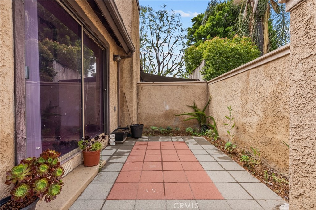 14401 Plummer