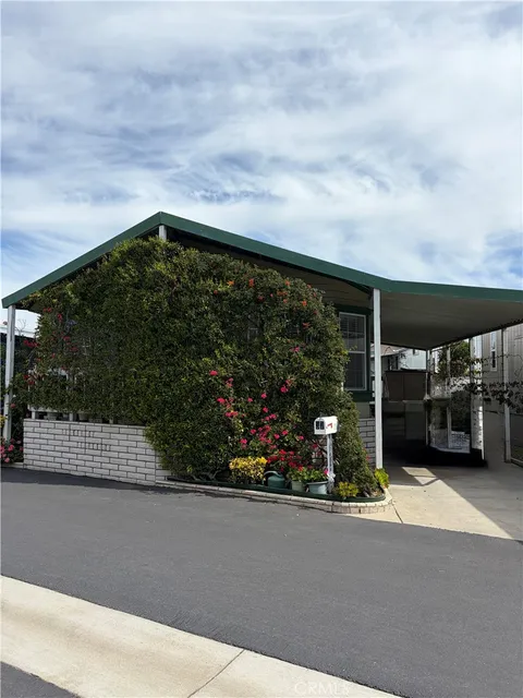 5200 Heil Avenue Unit 37, Huntington Beach, CA 92649 - MLS#: OC26049859