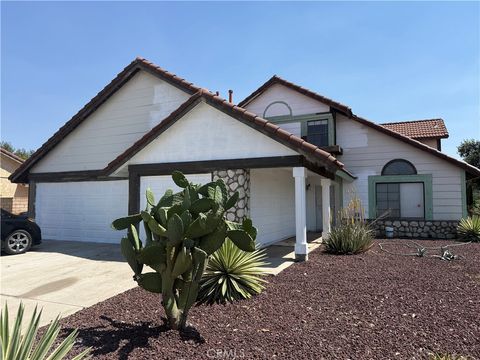 Photo of 1502 Karon St, Redlands, CA 92374 (MLS # IG26075019)