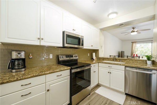 20301 BLUFFSIDE CIR APT 211, HUNTINGTON BEACH, CA 92646 - Image da6bca90597c523d3fa9636a2b6bbbb3/1121144725