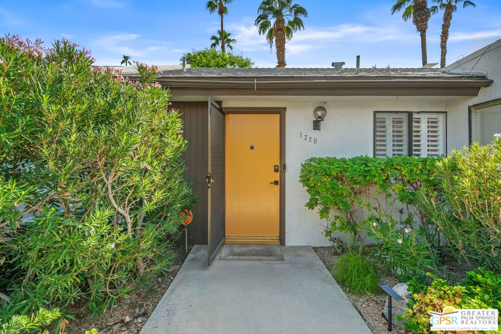 Photo of 1729 Capri Circle, Palm Springs, CA 92264 (MLS # 25597403PS)