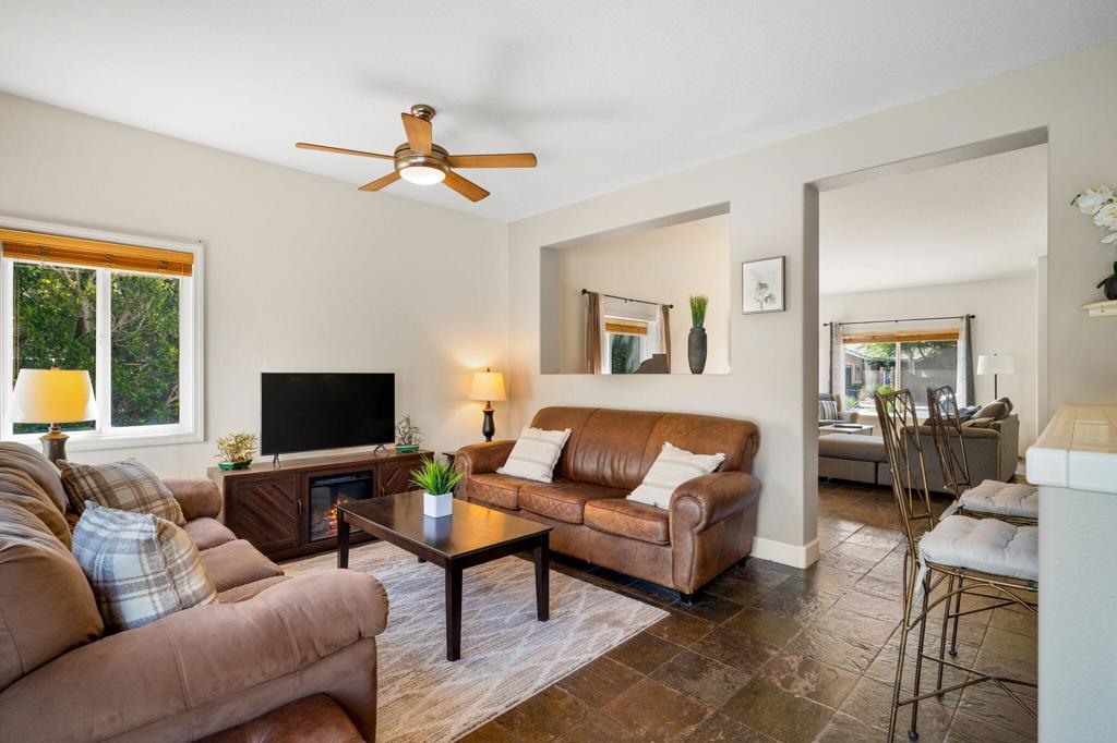 Flora Vista - Residential