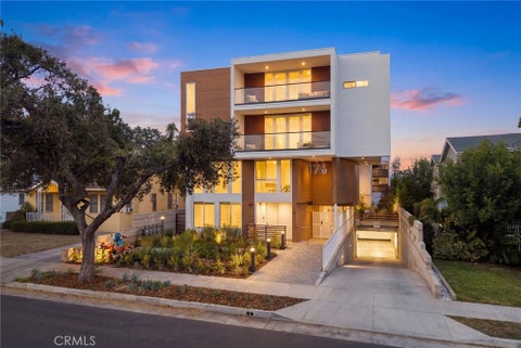 Photo of 176 N Catalina #104, Pasadena, CA 91106 (MLS # AR26232332)