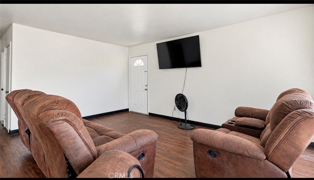 321 Date Ave.