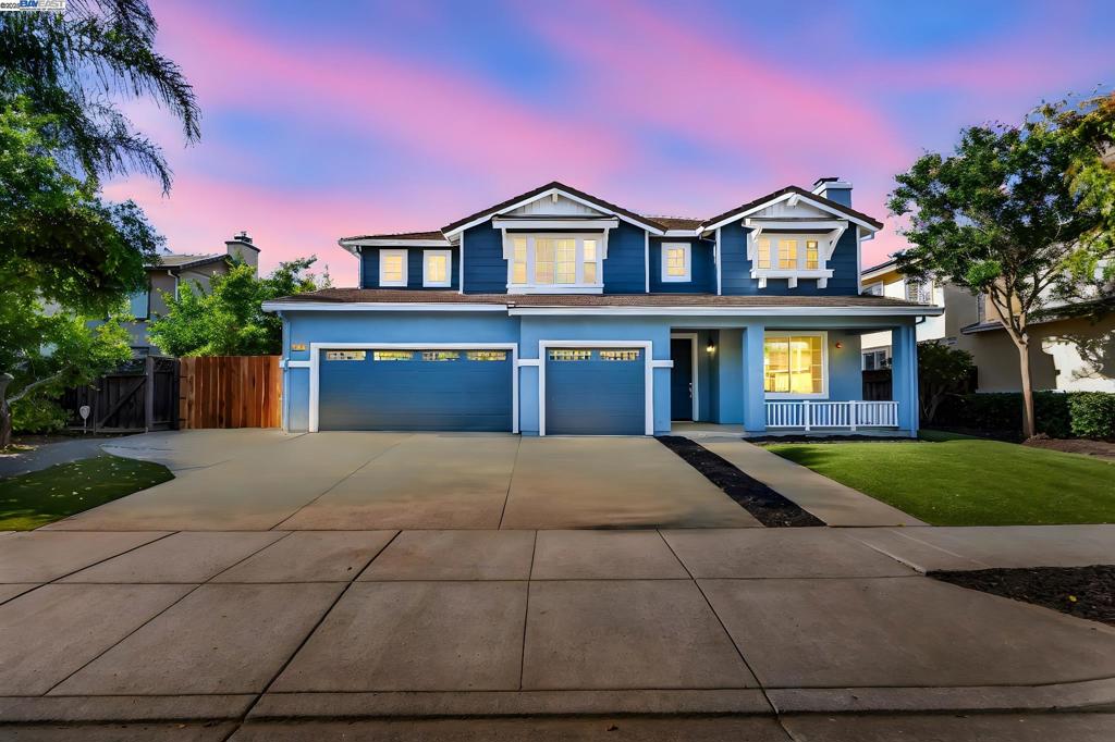 1445 Empress Ln