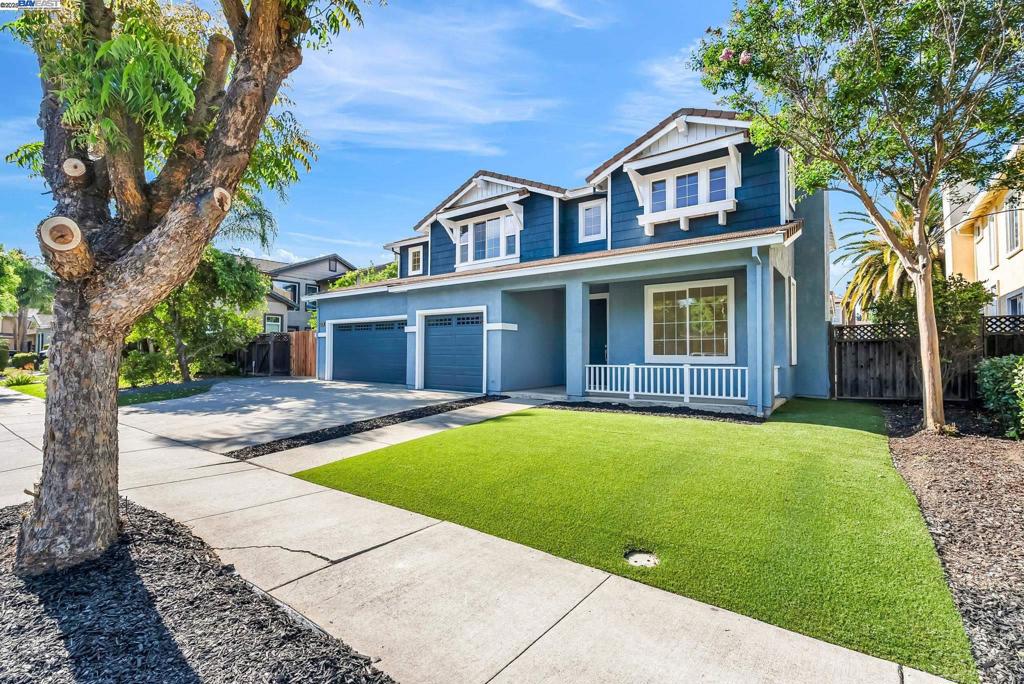 1445 Empress Ln