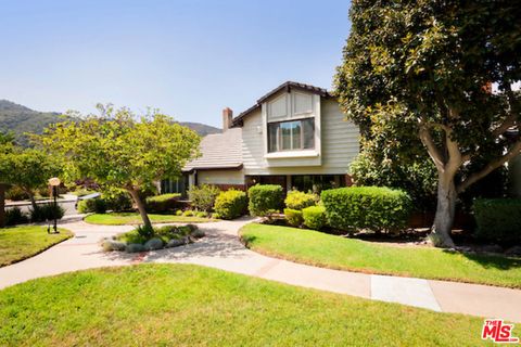 Photo of 1360 Avenida De Cortez, Pacific Palisades, CA 90272 (MLS # 25586895)