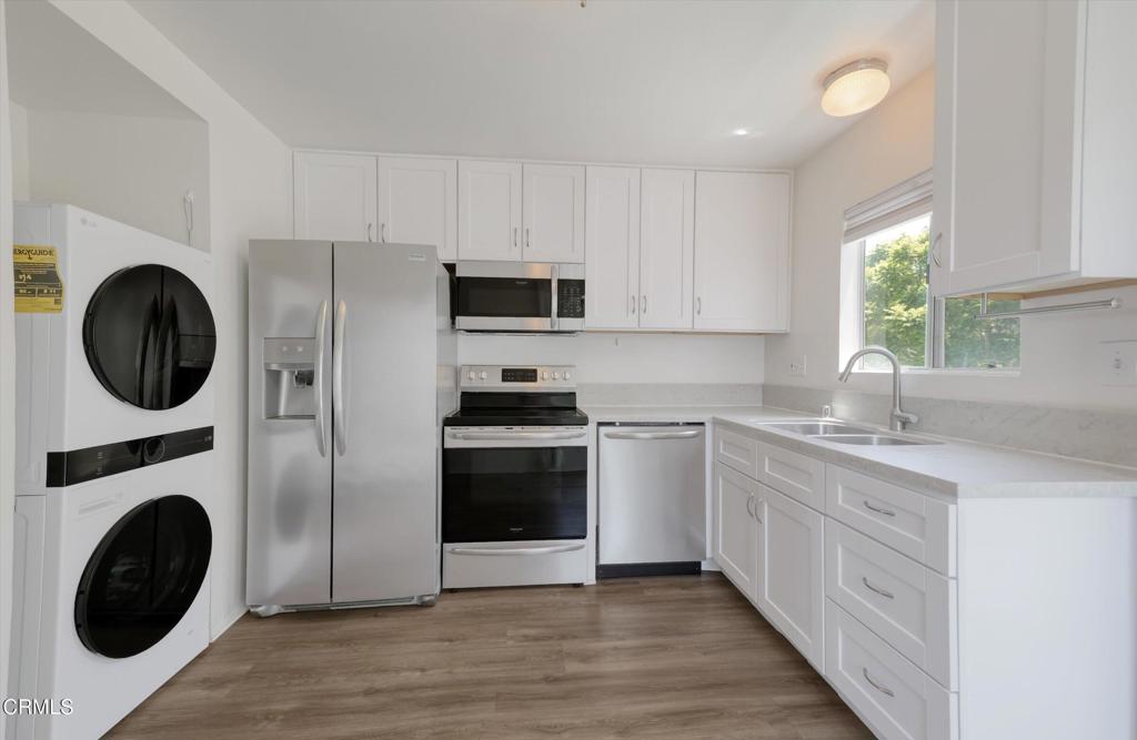 Anacapa View Townhomes - 0300 - Residential