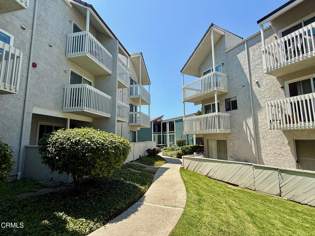Anacapa View Townhomes - 0300 - Residential