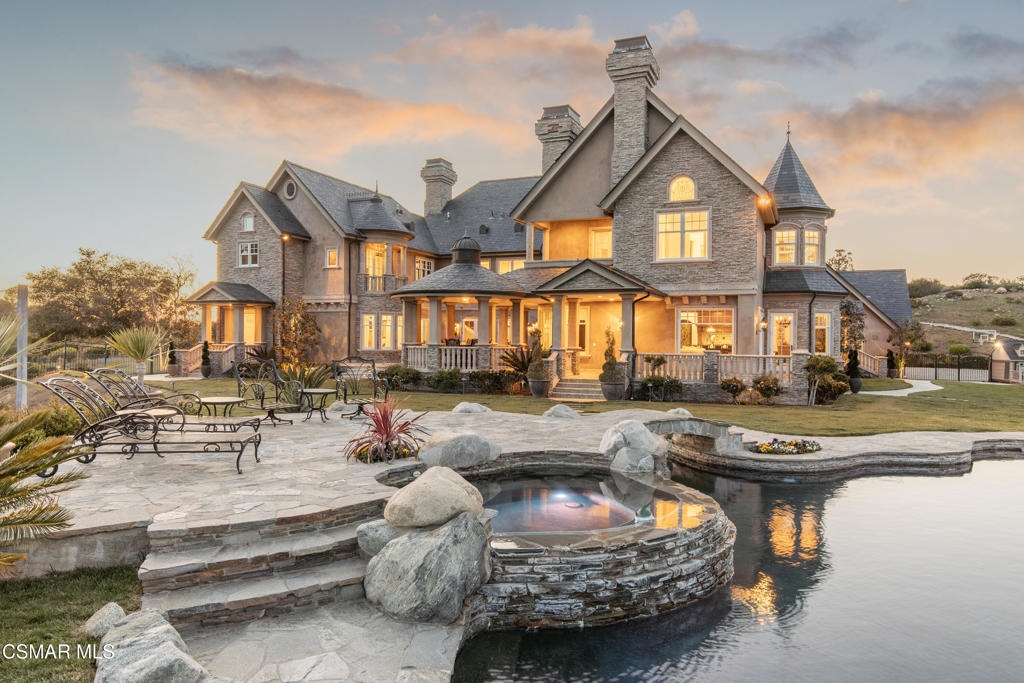 2200 White Stallion Road