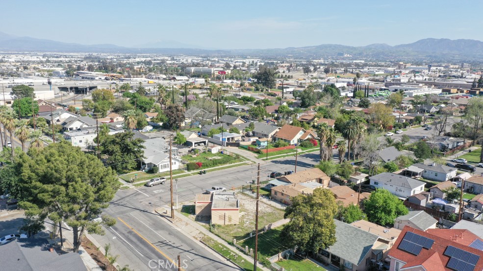 1003 W Rialto Avenue