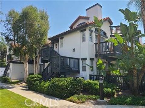 Photo of 64 Lobelia, Rancho Santa Margarita, CA 92688 (MLS # OC25198242) Photo of 64 Lobelia, Rancho Santa Margarita, CA 92688 (MLS # OC25198242)