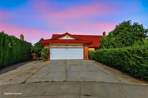 Photo of 3624 Bridal Place Court, San Jose, CA 95121 (MLS # ML82058733)