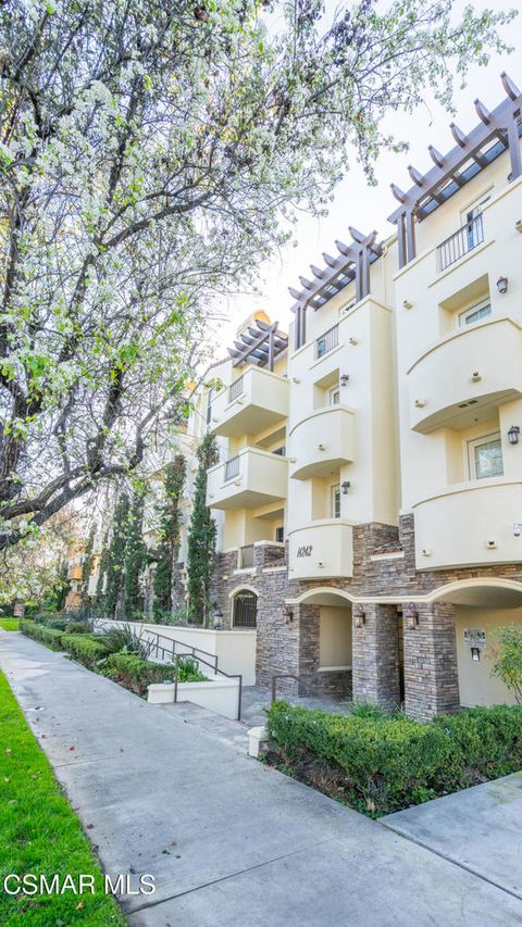 Photo of 14242 Burbank Boulevard #106, Sherman Oaks, CA 91401 (MLS # 226000034)