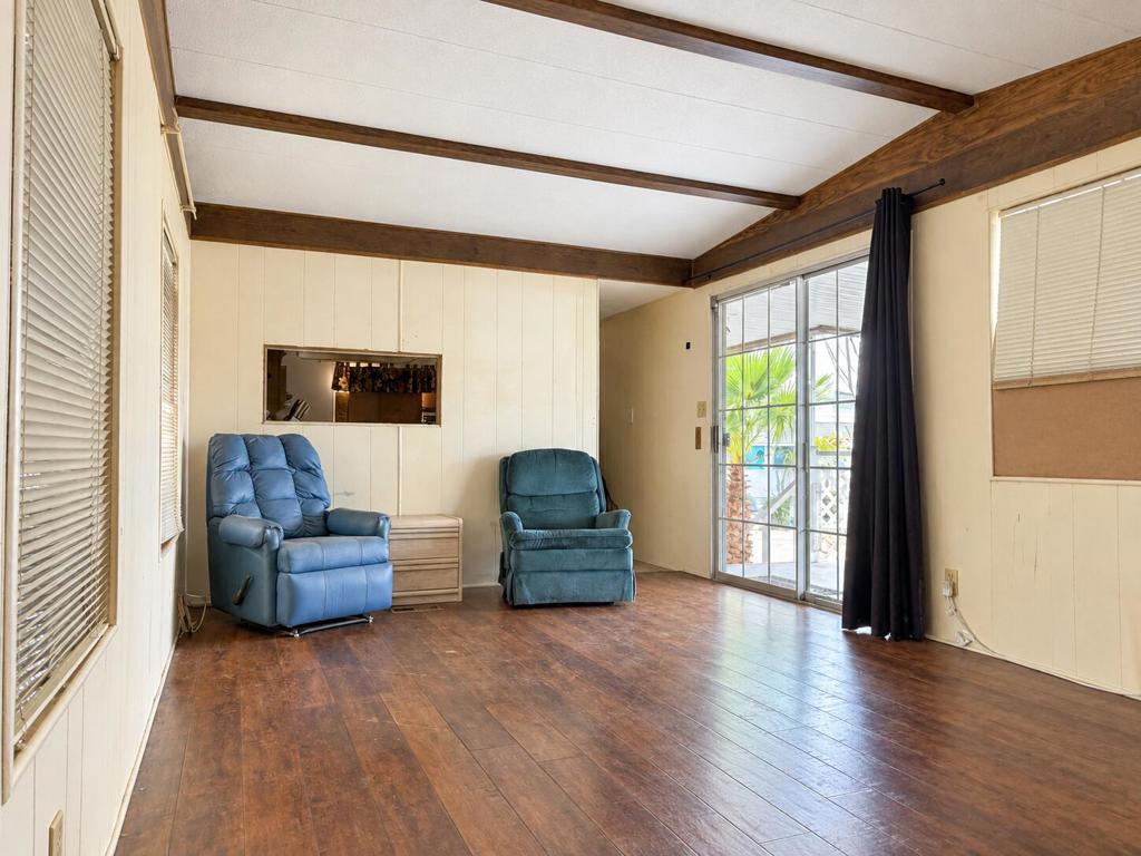 18801 Roberts Road 52