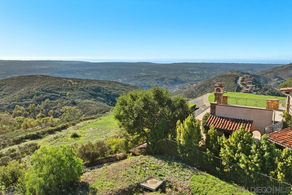 8737 Via Rancho Cielo