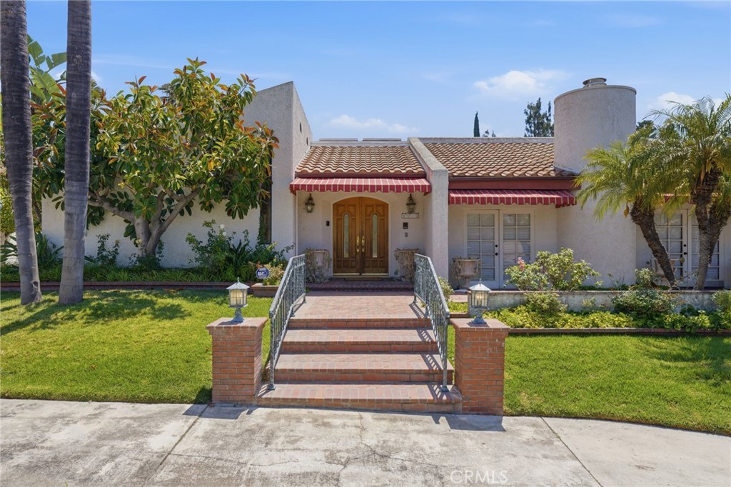 5633 Mayberry