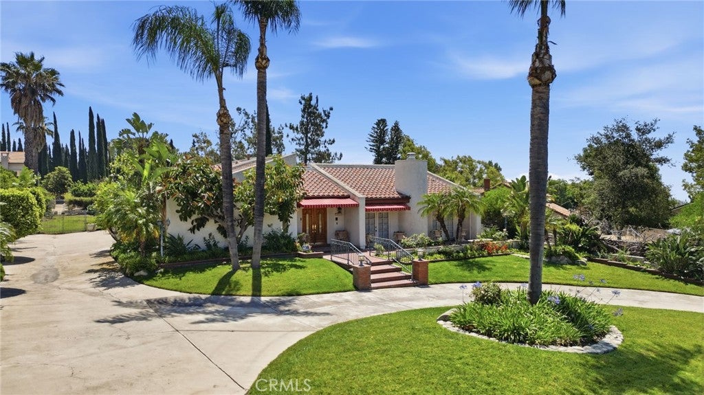 5633 Mayberry AVE